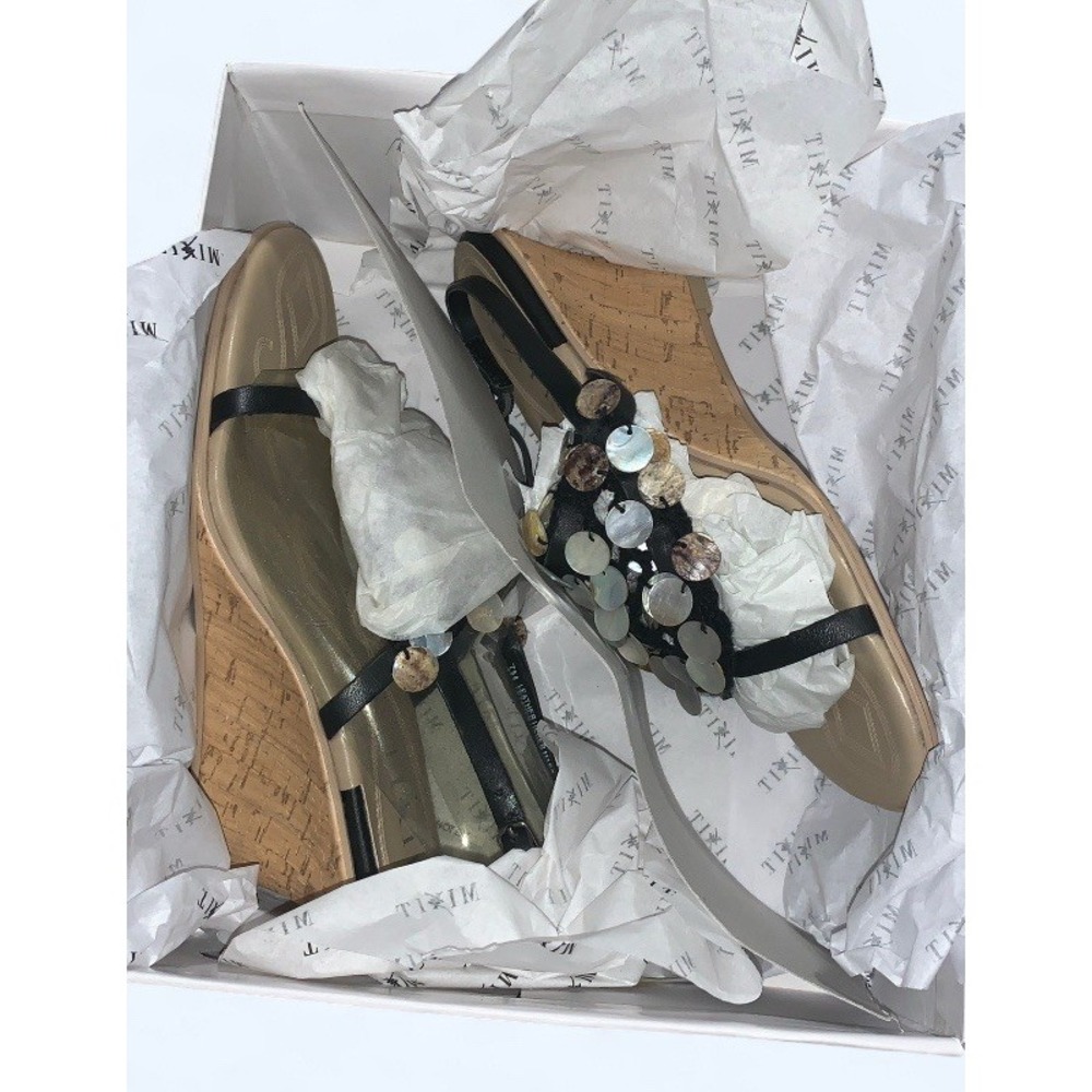Mixit Brand Size Seven Summer Sandal Wedges With Beautiful Detailing - Picture 2 of 8